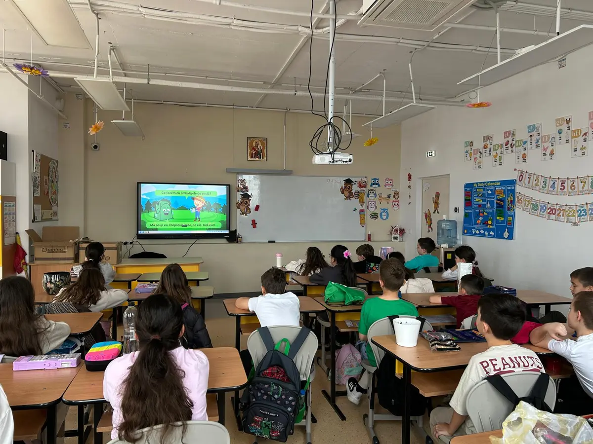 „Ora Reciclării” în școlile din Timiș: 500 de elevi implicați, interes în creștere pentru protecția mediului