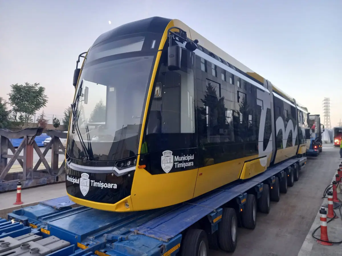 Al doilea tramvai scurt pentru Timișoara a fost pregătit de livrare. Vor mai veni opt 