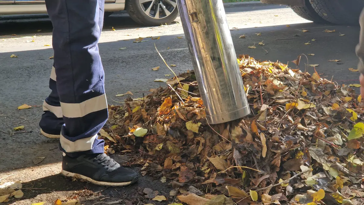 SaluT introduce aspiratoare stradale pe străduțele din cartierele Timișoarei