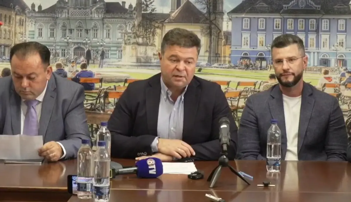 La vremuri noi, tot noi. Raul Olajos schimbă a treia oară partidul. A intrat acum în PNL
