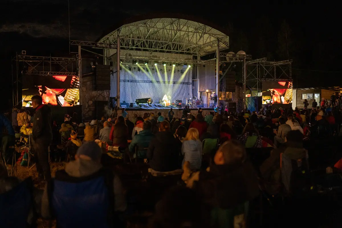 Gărâna Jazz Festival, la 30 de ani: 21 de proiecte din 16 țări și revenire simbolică la locul de unde a început totul