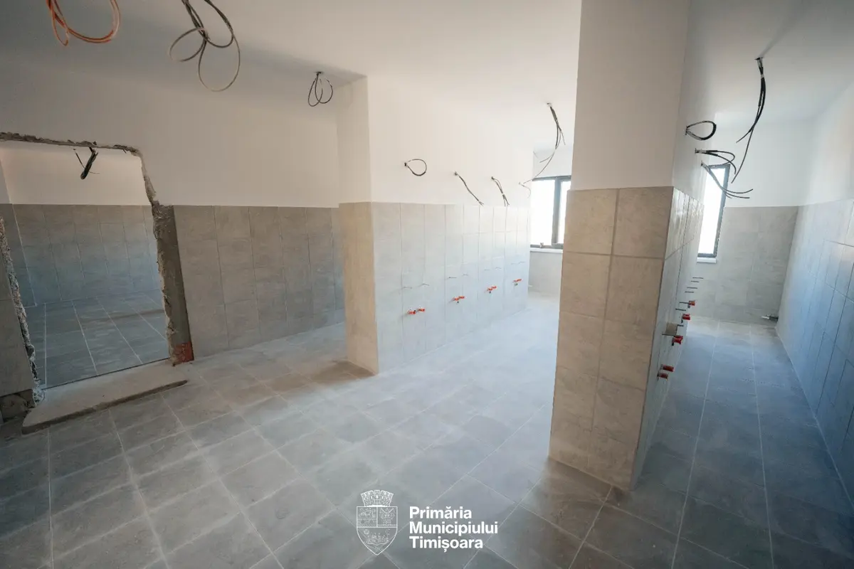 Fațada internatului de la Colegiul „Henri Coandă” a fost finalizată