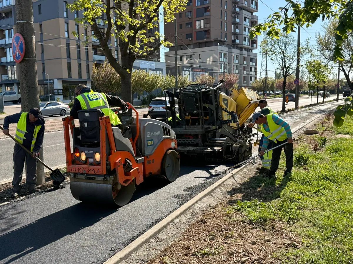 FOTO | Primăria accelerează reparațiile de trotuare: lucrări în mai multe zone și restricții de trafic din 4 mai
