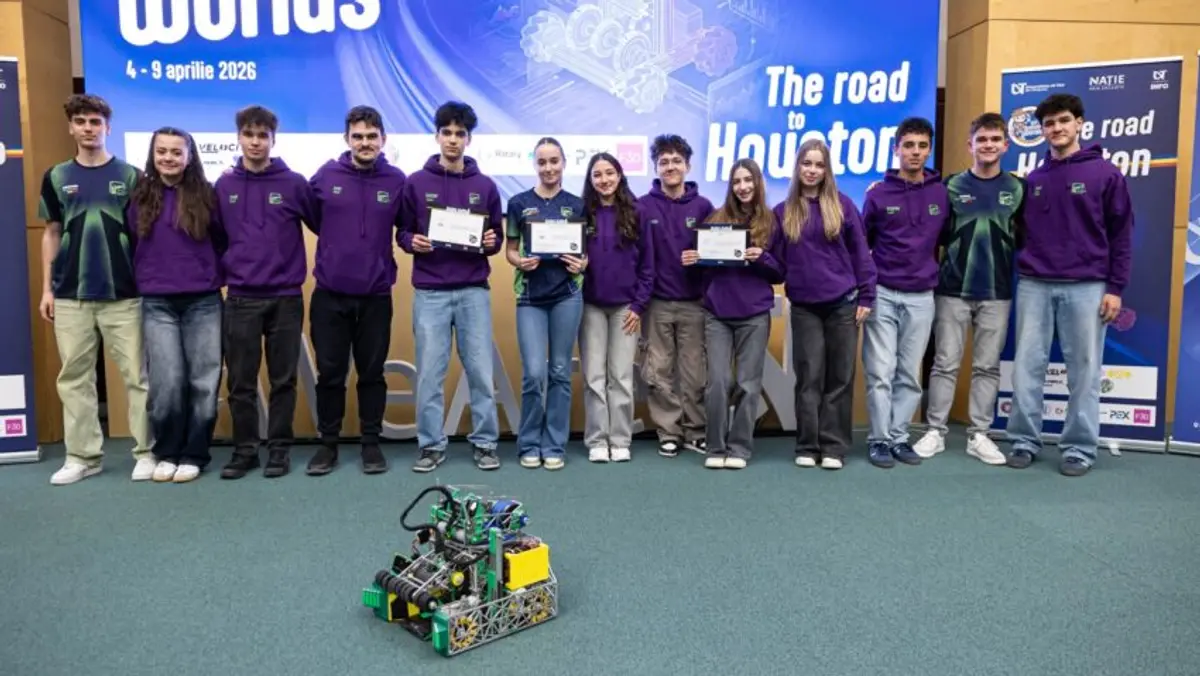 Finanțare pentru două echipe școlare de robotică la competiții internaționale
