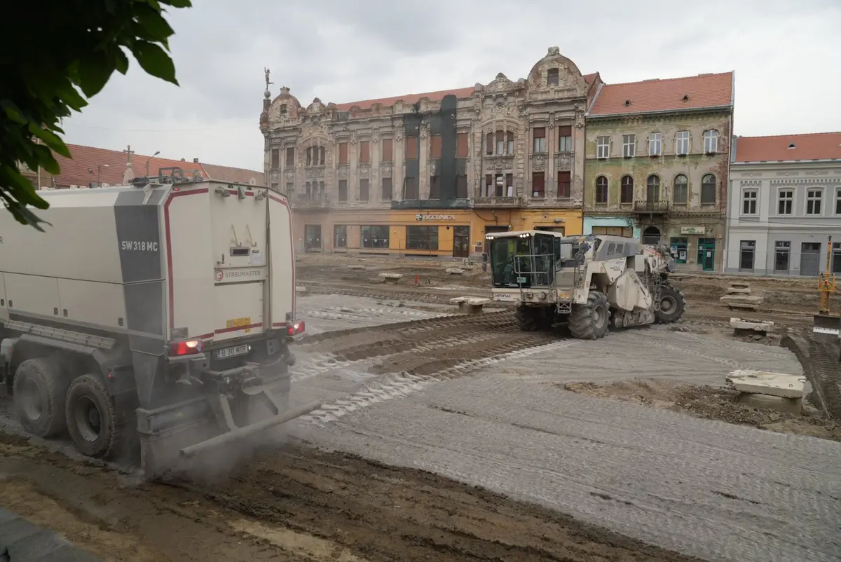 Piața Traian prinde contur. Lucrările intră într-o nouă etapă, iar zona va avea fântână interactivă și cu 60% mai mult spațiu verde