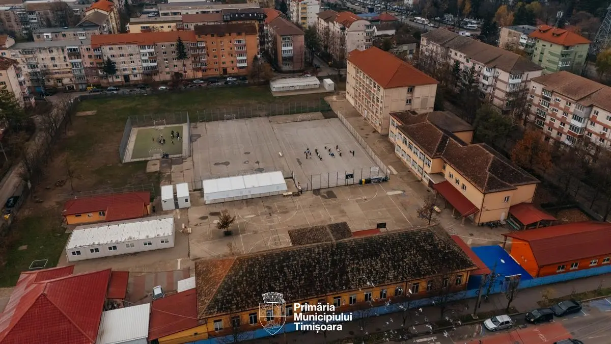 Școala nr. 7 din Timișoara se extinde cu 20 de clase și o sală de sport. Primăria a lansat licitația pentru lucrări