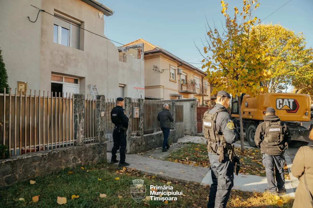 Primăria a intrat cu buldozerul peste Clanul Căldăraș