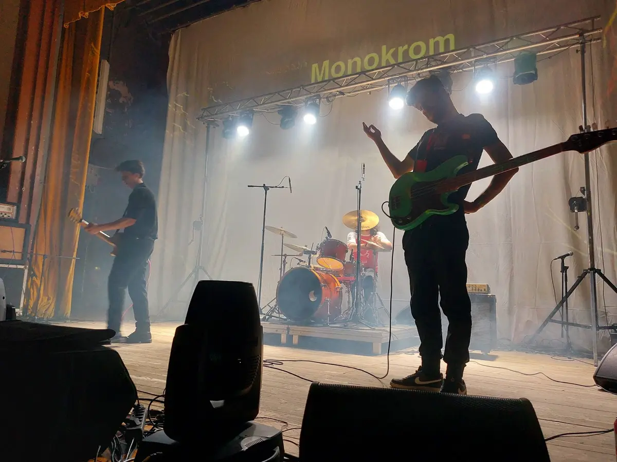 UNDER Festival Timișoara, prima ediție: două zile de muzică live și energie underground