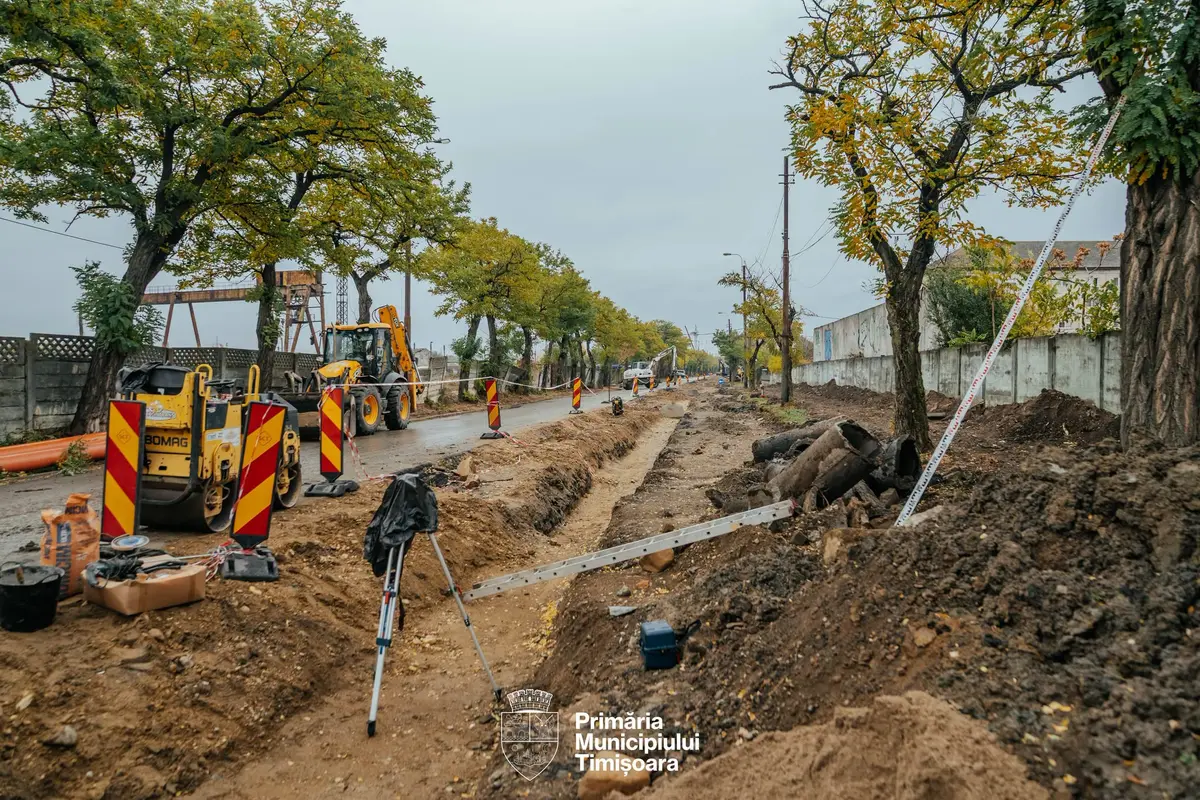 Lucrările la linia de tramvai de pe strada Gării au început. Peste 10% din carosabilul vechi a fost îndepărtat