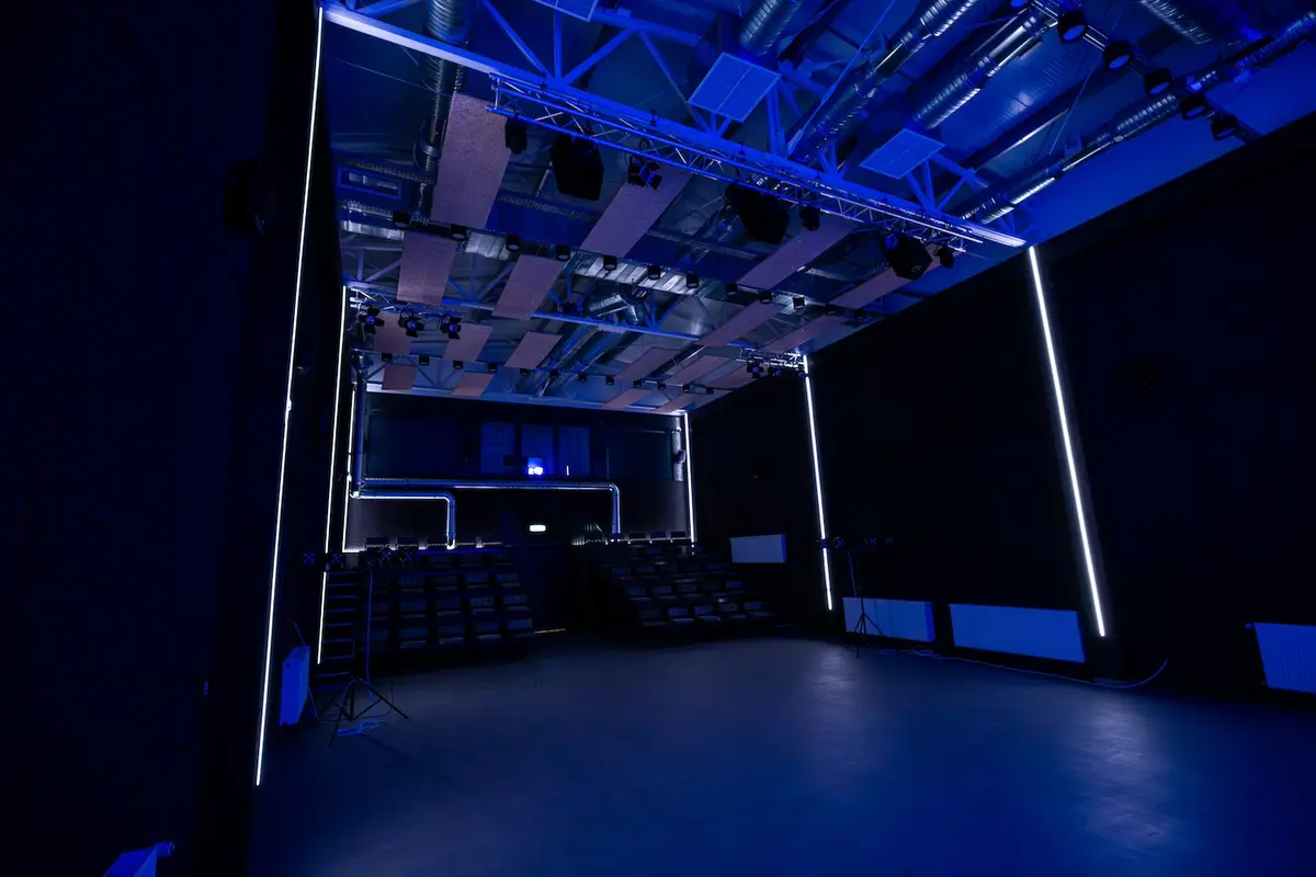 Patru cinematografe, o singură săptămână plină: Cinema Johnny se alătură rețelei cinefile din Timișoara