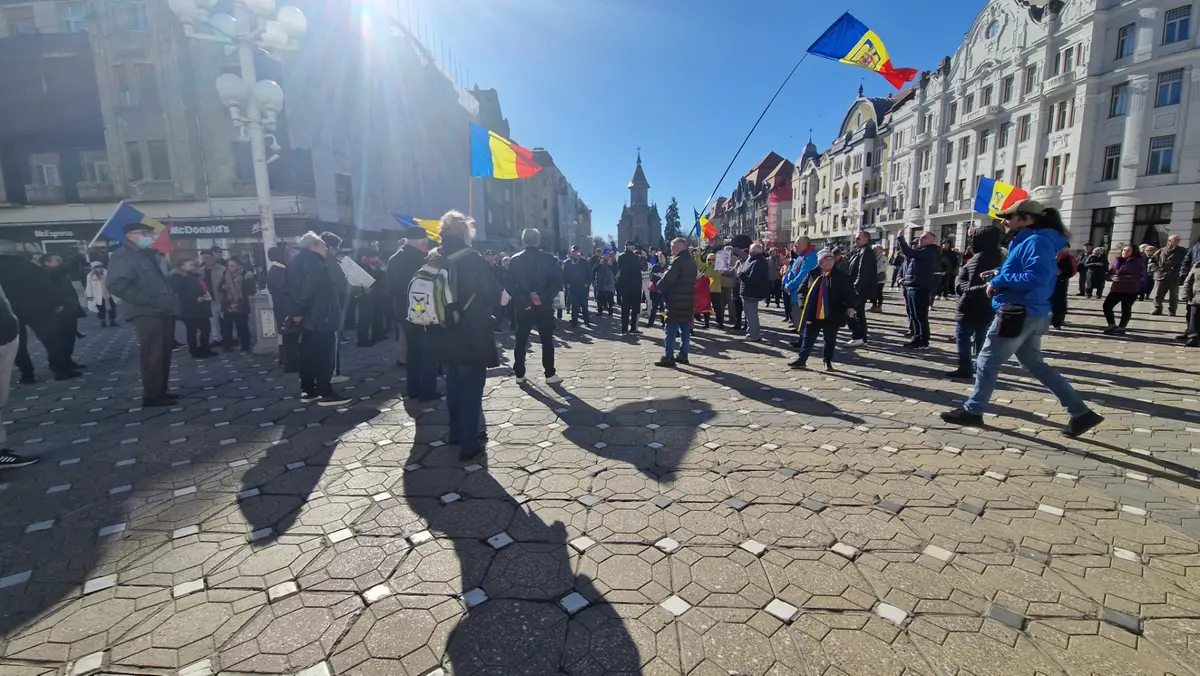 Eșec total la protestul extremiștilor din Timișoara. Suveranist: „Am făcut petiții de m-am săturat”