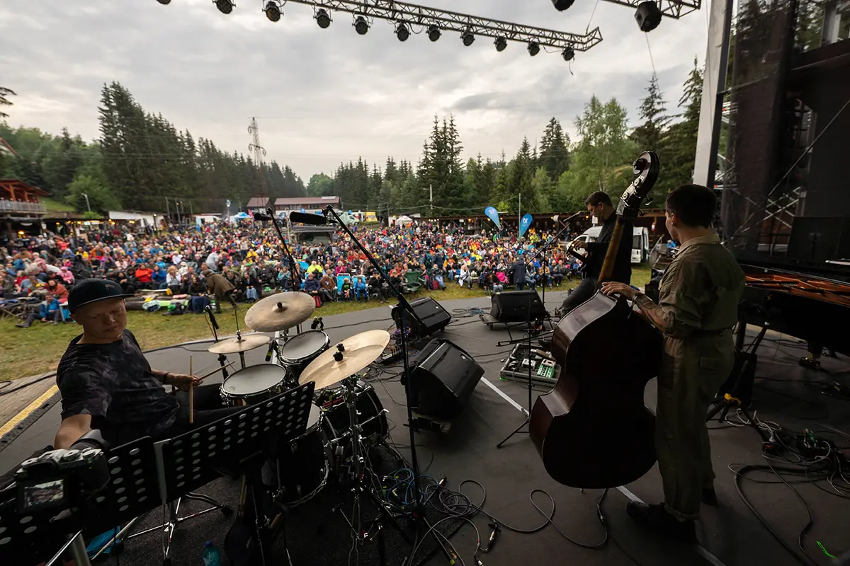 Începe Gărâna Jazz Festival 2026. Ediția aniversară aduce patru zile de concerte cu nume mari ale jazzului