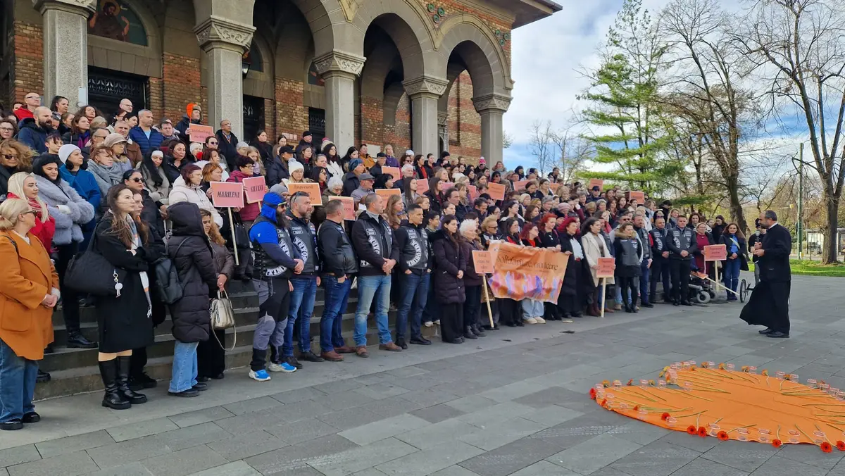 Sute de timișoreni au marșat împotriva violenței asupra femeilor: „Ridică vocea, nu mâna”